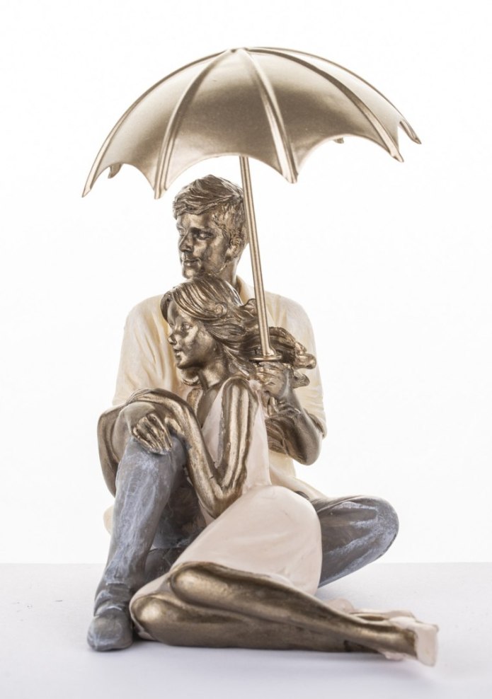 Figurka Para pod parasolem